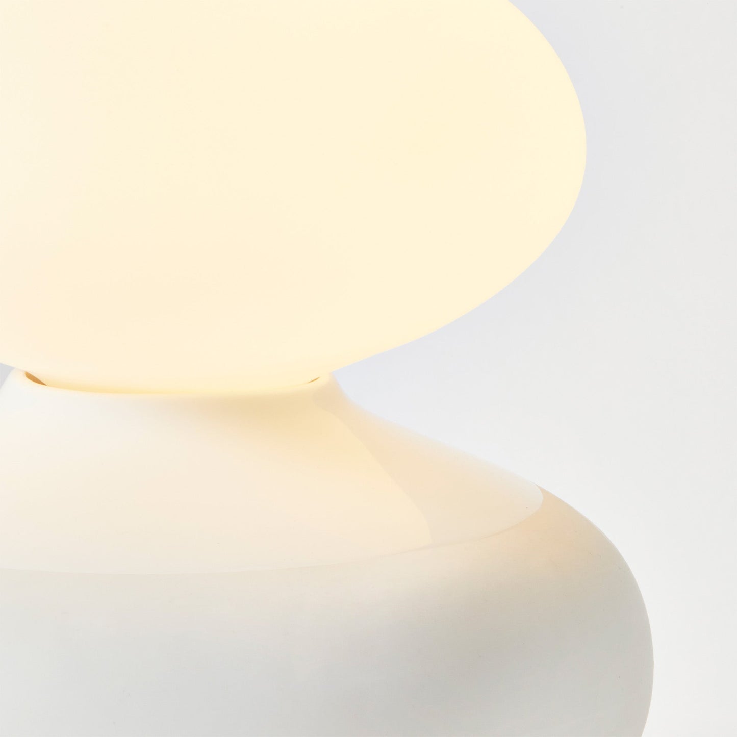 Reflection Oval Table Lamp
