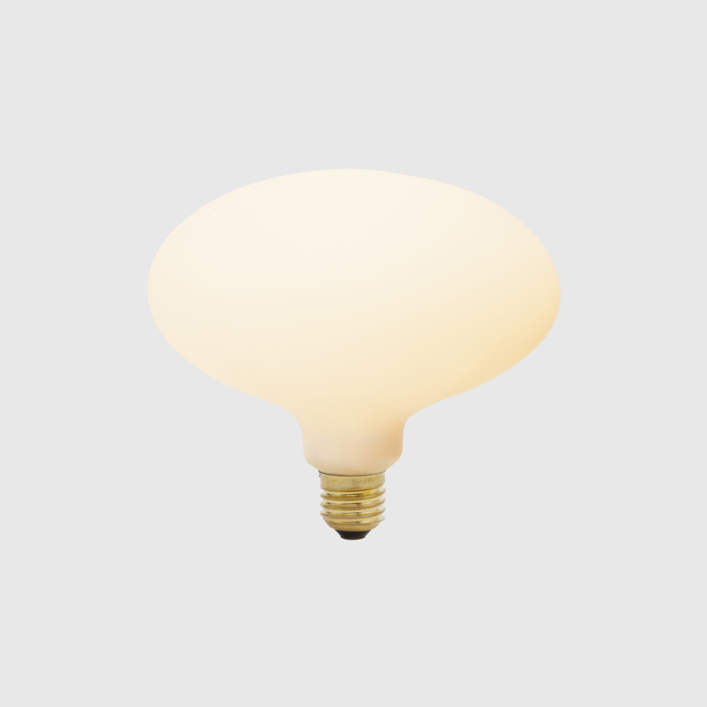 Knuckle Table Lamp in Walnut + Oval