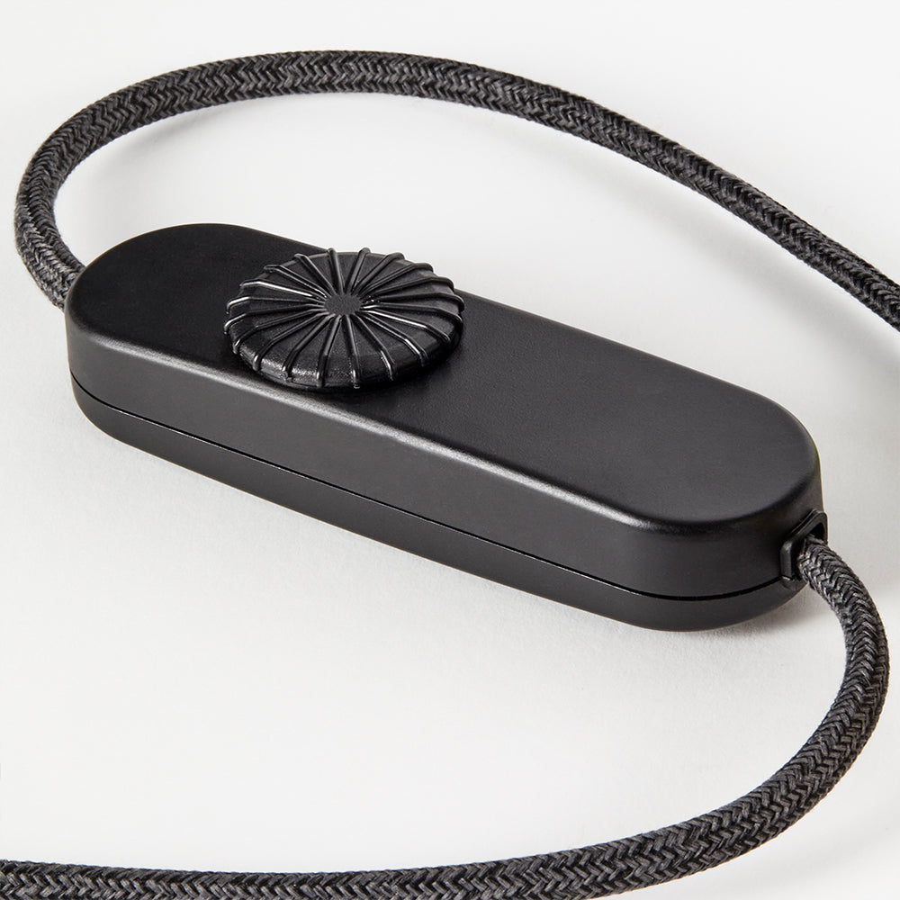 Knuckle Table Lamp in Oak + Voronoi I - Set of 2