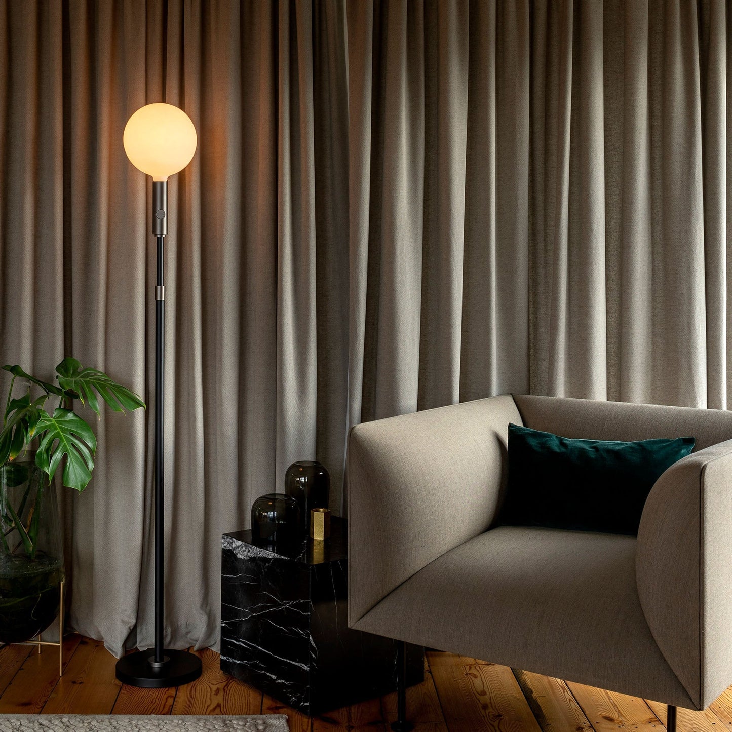 Poise Adjustable Floor Lamp in Graphite + Sphere V