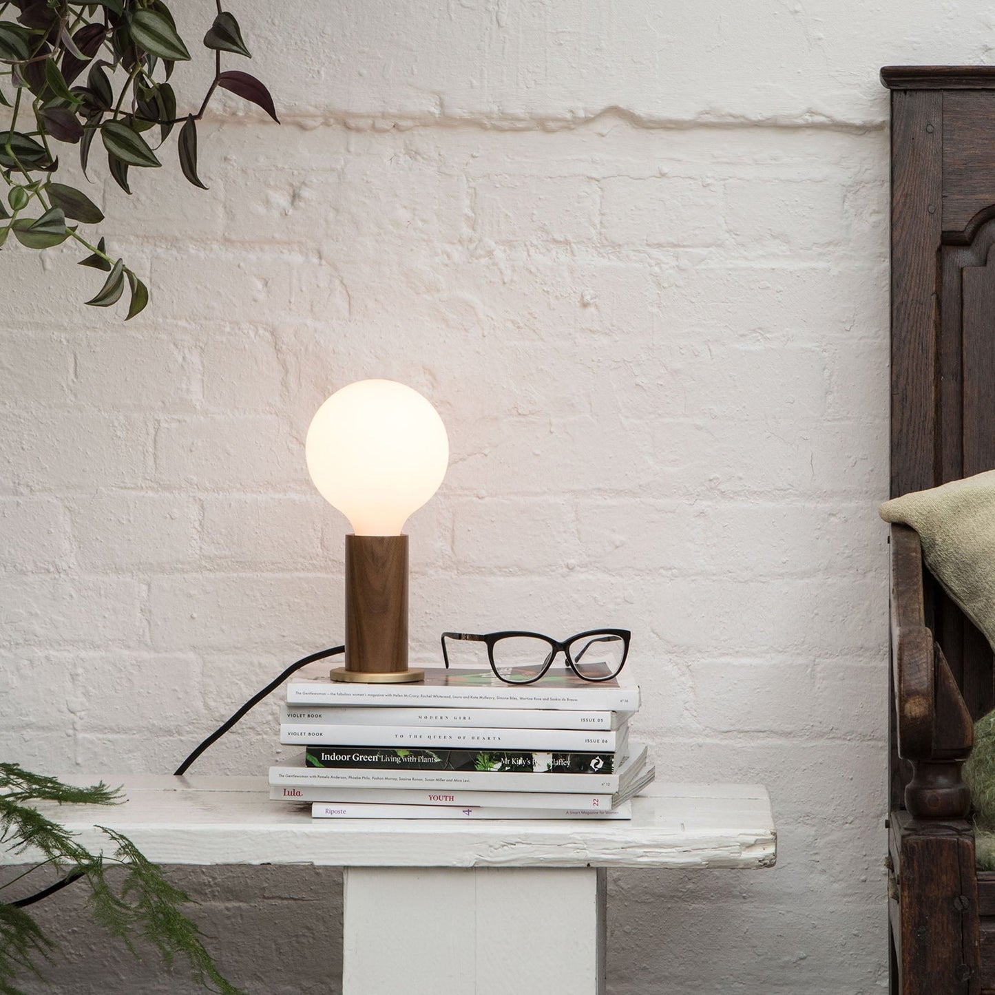 Porcelain III E26 LED Bulb