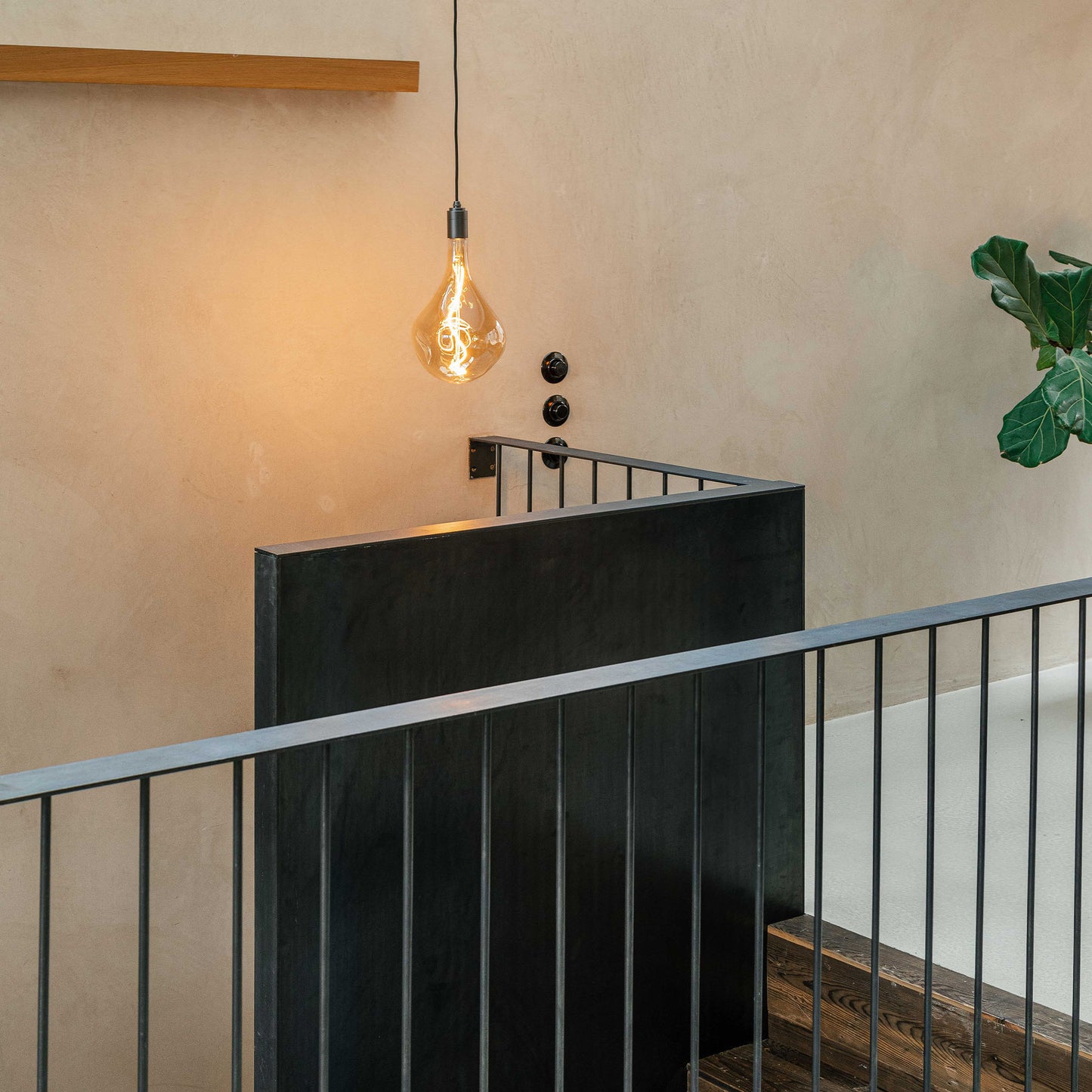 Voronoi III Pendant Light in Walnut